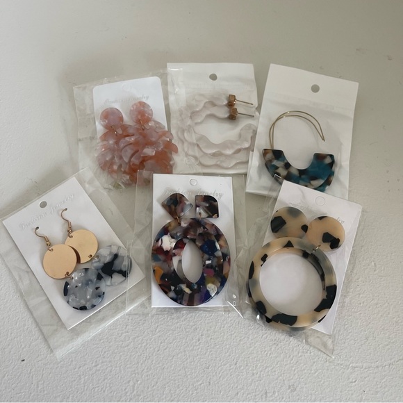 Earring LOT of 6 Fashion Earrings. NWT - Picture 10 of 10
